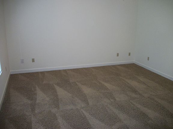 4th image of 1708A Monument Ln
