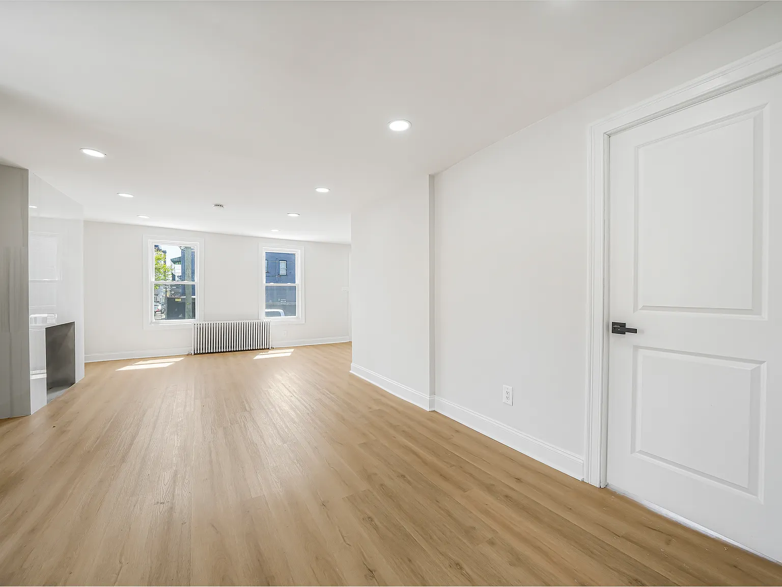 4 bed, $3,200 — Photo 4