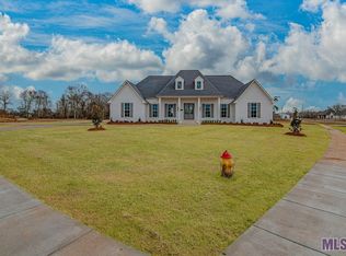 43495 Collyns Cv, Prairieville, LA 70769
