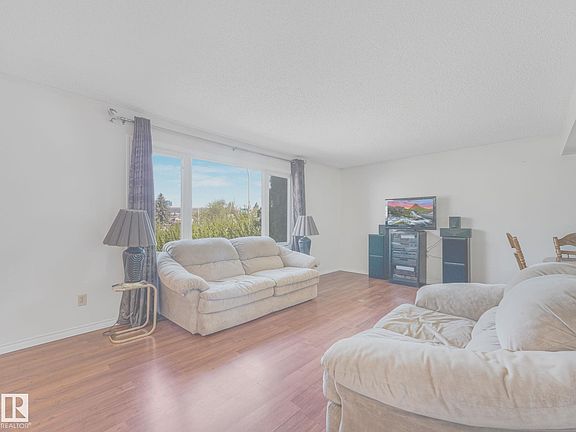 3rd image of 17603 84th Ave NW