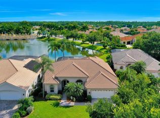 136 Spring Lake Cir, Naples, FL 34119