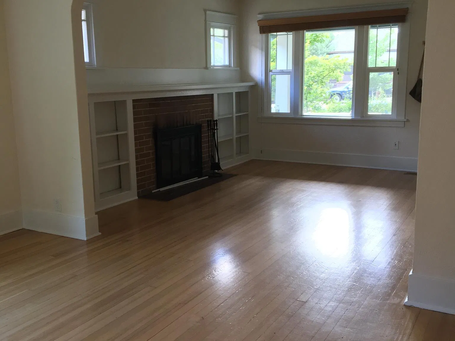 2 bed, 1050 sqft, $1,750 — Photo 3