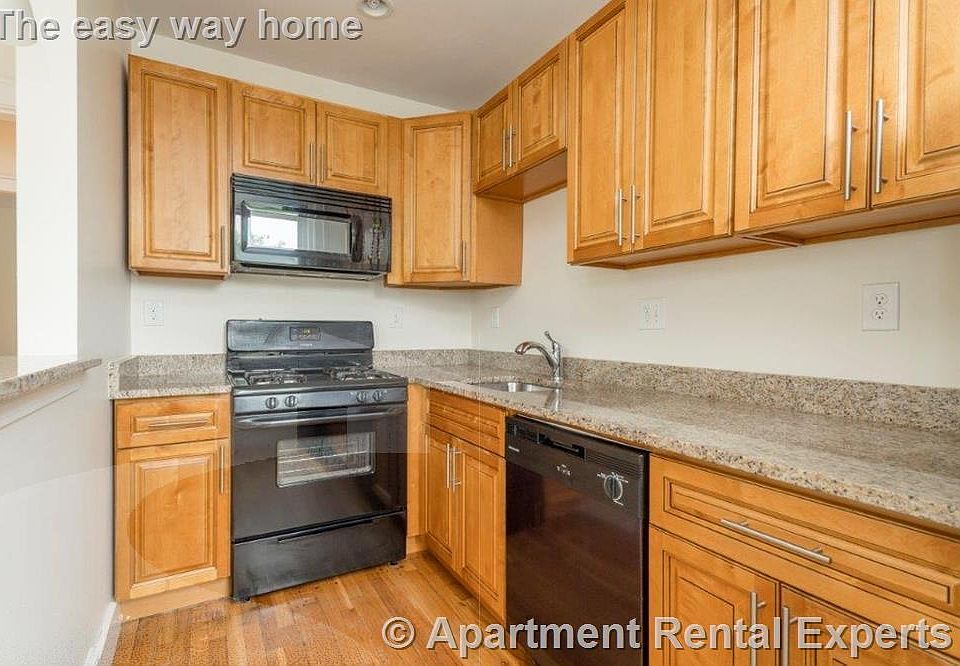 2nd image of 138 Highland Ave APT 12A