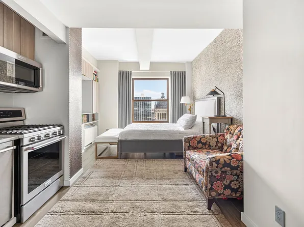 20 West St APT 40E, New York, NY 10004