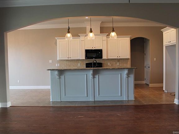 2nd image of 241 Lori Dr