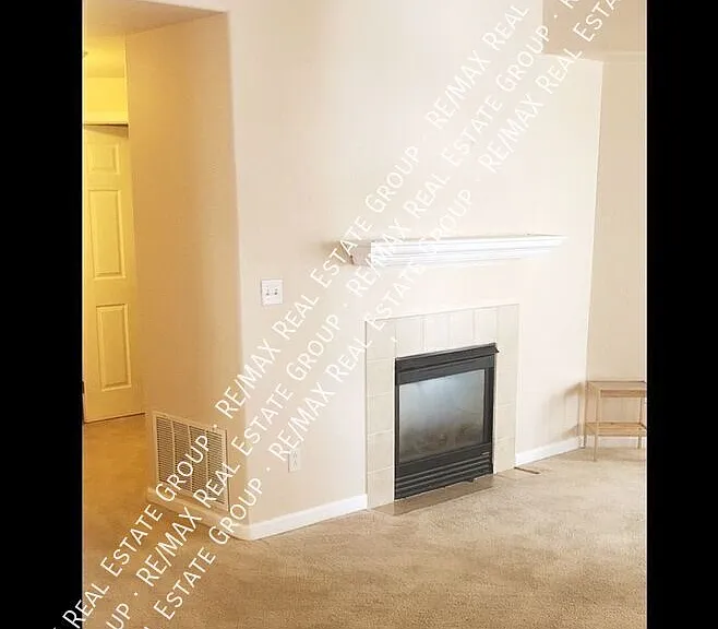 7125 Ash Creek Hts #103 — Photo 11