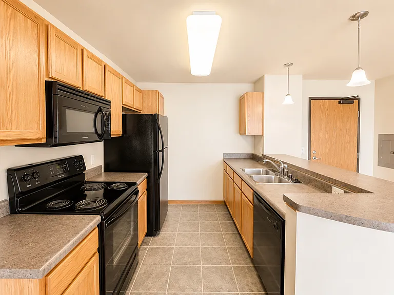 Cannery Square Apartments — Photo 9