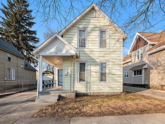 3rd image of 1121 Sigsbee St SE