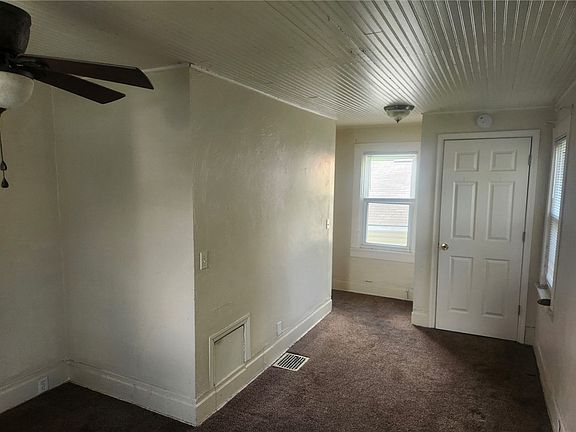 3rd image of 1726 Ridge Ave