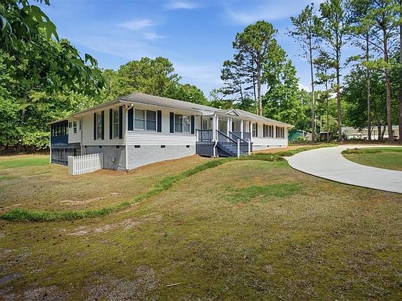 4th image of 480 Forest Oak Dr