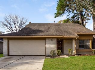 9102 Longcroft Dr, Spring, TX 77379