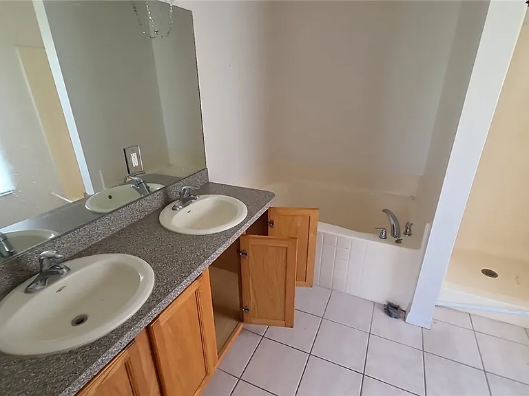 832 Palomino St E — Photo 10