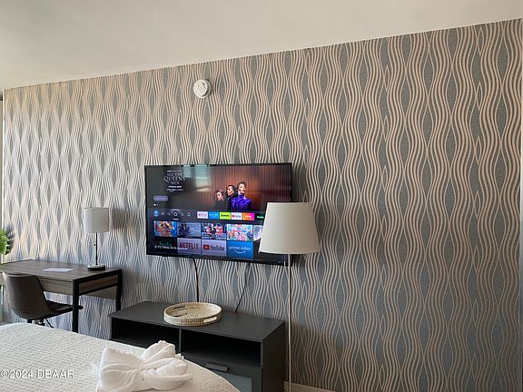 3rd image of 1909 S Atlantic Ave #321