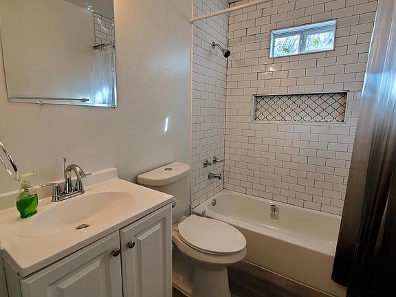 5th image of 3863 Oscar Ave