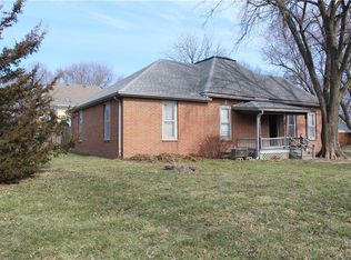 100 NE 115th St, Kansas City, MO 64155