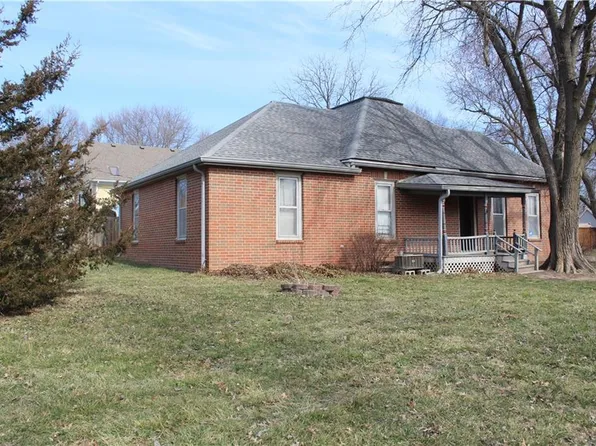 100 NE 115th St, Kansas City, MO 64155