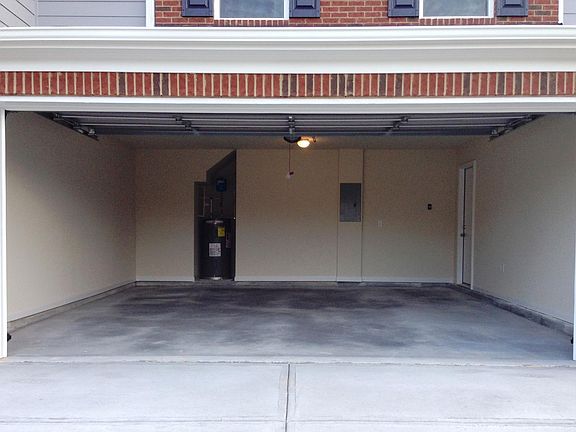 2nd image of 1274 Rockfield Cir
