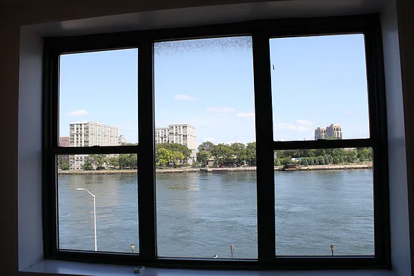 Rented by City & Suburban | media 4