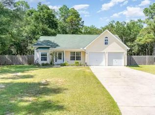 87 Florida Pl, Freeport, FL 32439