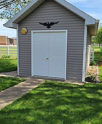 Storage building / workshop