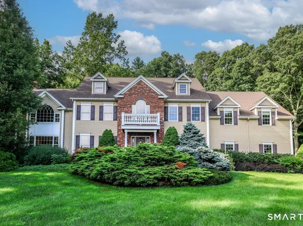 4 Mia Bella Drive, New Milford, CT 06776