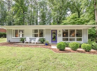 12 Hillcrest Rd, Petersburg, VA 23805