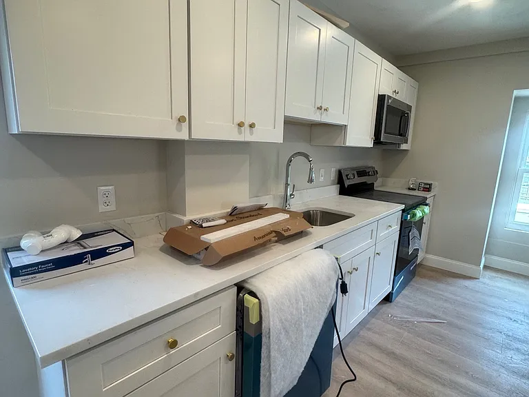 74 Washington St #8 — Photo 5