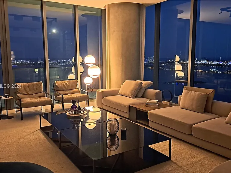 3131 NE 7th Ave #Penthouse 4901 — Photo 18