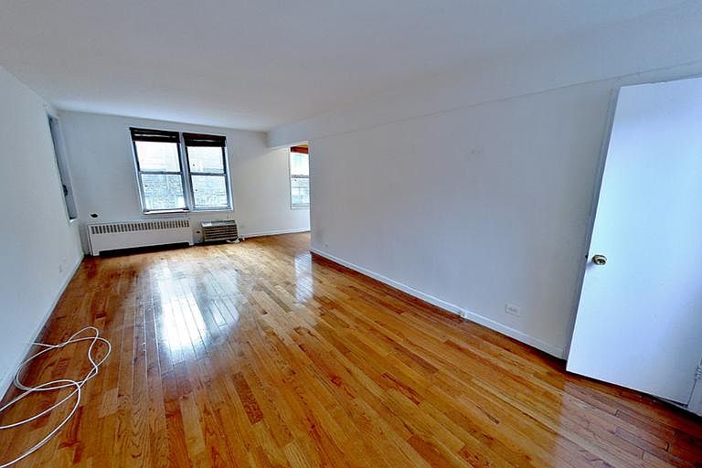 1st image of 340 E 58th St APT 1D