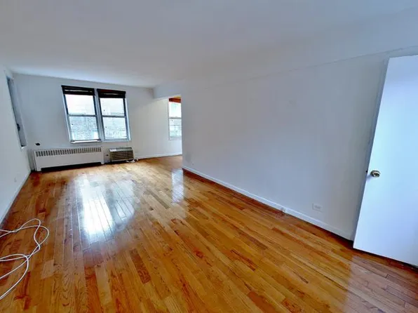 340 East 58th Street image 1 of 4