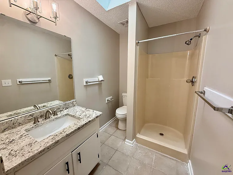 144 Pleasant Hill Ct — Photo 10