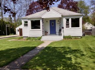 2027 Royce Ave, Kalamazoo, MI 49001