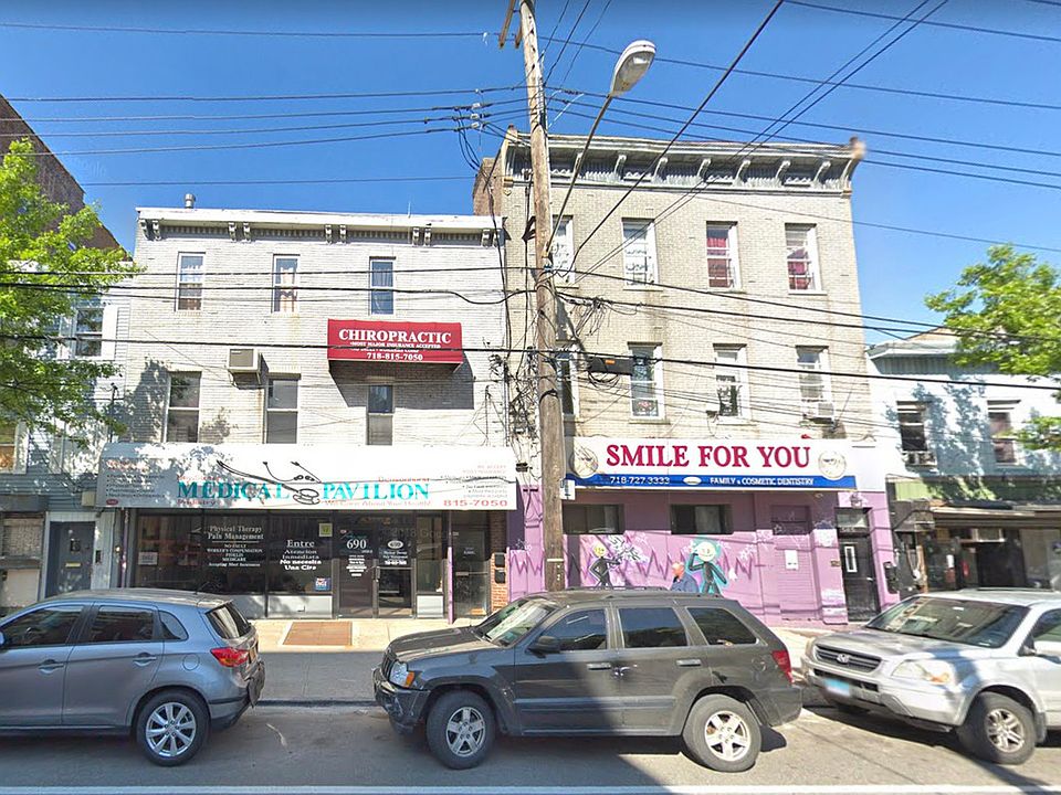 1st image of 686 Bay St #Bld