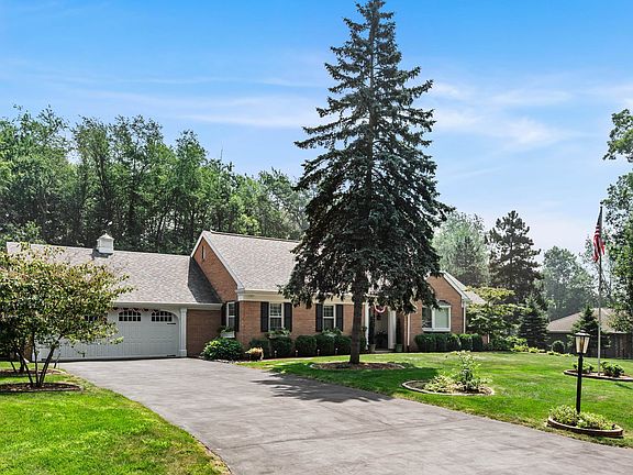 3rd image of N5623 Lac Verde Cir