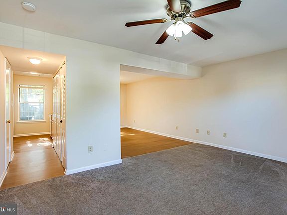 5th image of 110 Kalmia Ct