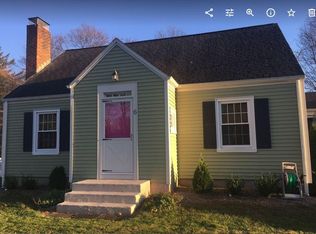 6 Laurel Rd, Newtown, CT 06470