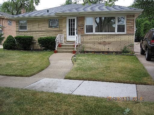 1st image of 8925 N Oswego Ave