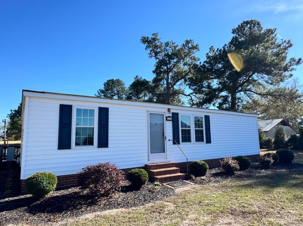 3739 Whispering Pines Dr