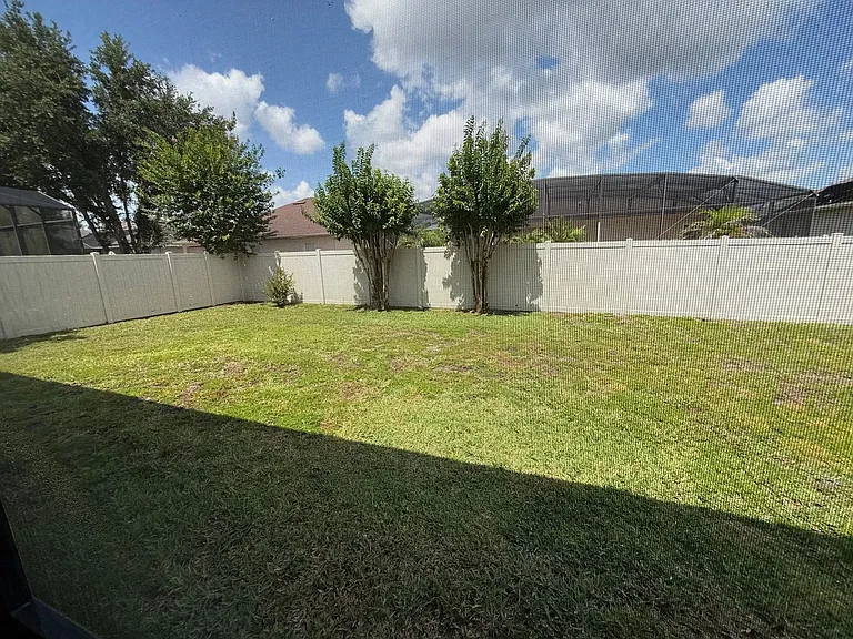 5370 Red Leaf Ct — Photo 28