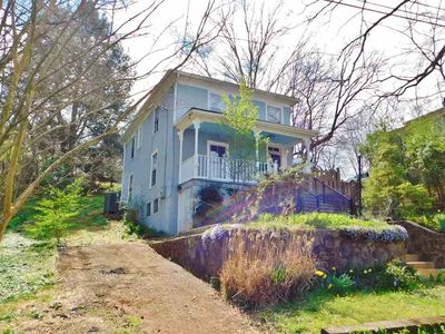 1718 Market St E, Charlottesville, VA, 22902
