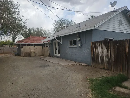 6414 N 65th Dr Photo 1
