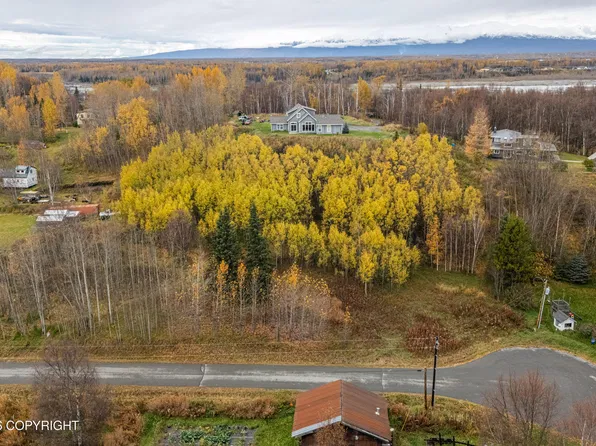 2150 S Sea Biscuit Ln, Palmer, AK 99645