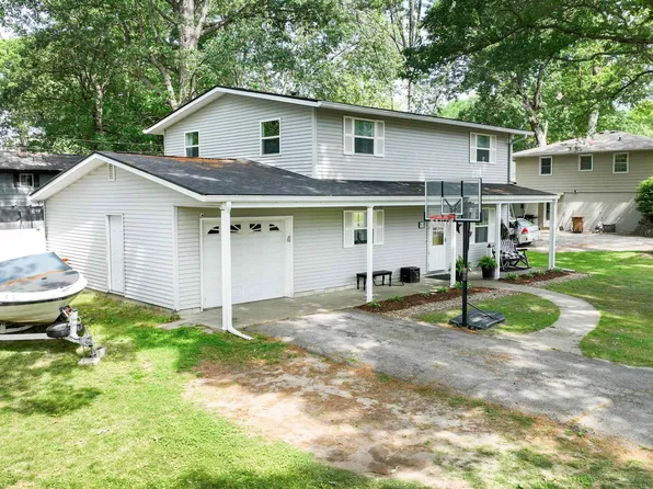 952 Maxwell Ave, Monticello, IN 47960