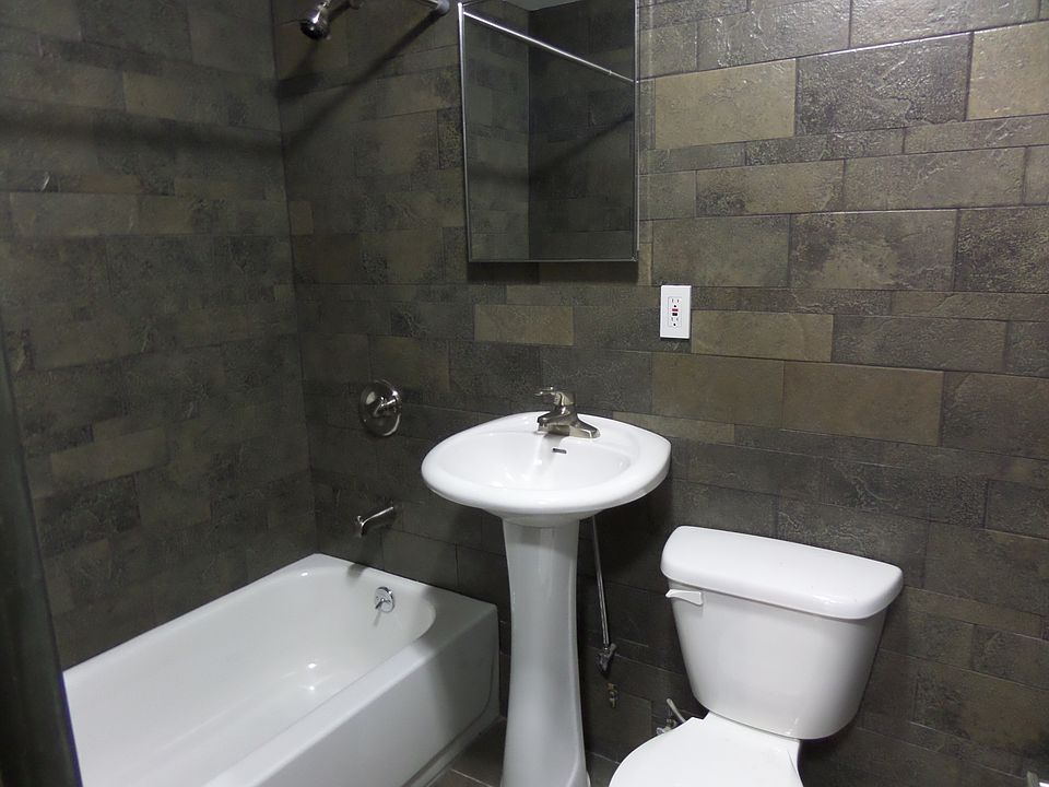 1st image of 422 E 14th St APT 3C