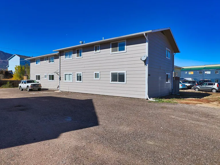 4390 Loomis Ave #A — Photo 36