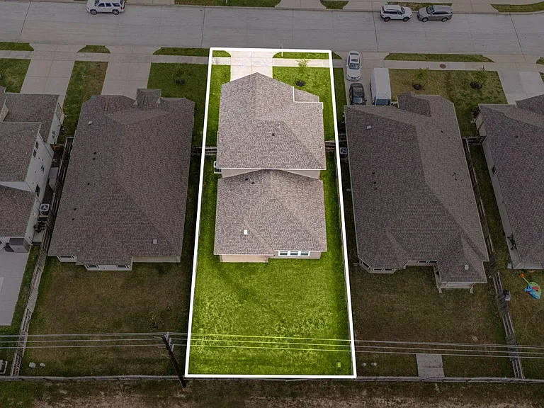 2226 Royal Ann Way — Photo 35