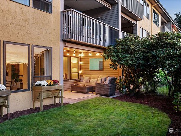 3rd image of 11632 100th Ave NE APT 121