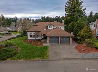 322 Marietta Pl, Steilacoom, WA 98388