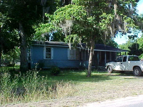 4073 Maple Rd, Blackshear, GA 31516