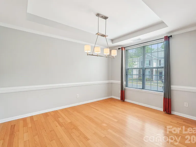14417 Laurel Tree Ln — Photo 16